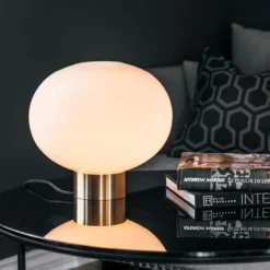 BORDLAMPE 4169 SMALL HVIT M. SORT SOKKEL