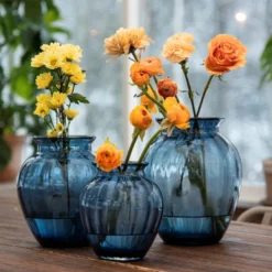 EMILY VASE 17,5 CM BLÅ OPTIKK