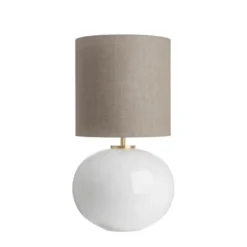 SENJA BORDLAMPE HVIT M. MESSING ARMATUR, BEIGE 30*30 SKJERM