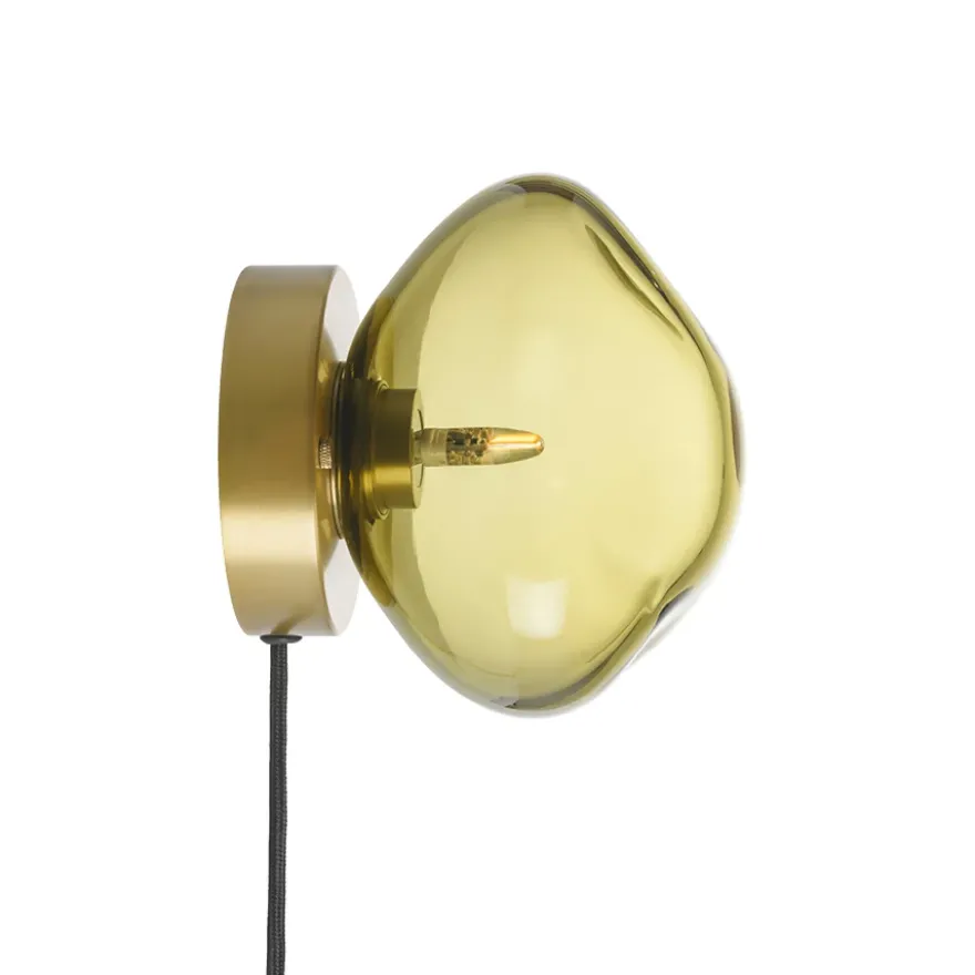 VEGGLAMPE OLIVEN MED UTVENDIG MESSING OPPHENG